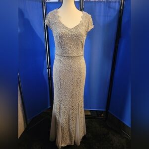 Sophisticated Lace Maxi Dress in Light Gray